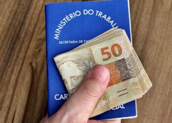 Especialista em Finanças revela estratégias para maximizar o décimo terceiro nas festas de fim de ano