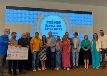 premio escola que colabora Piúma