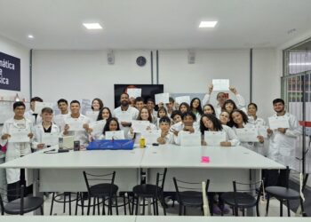 Clube de Física e Astronomia de escola de Guarapari é reconhecido pela Sociedade Brasileira de Física