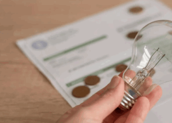 O que são encargos setoriais na conta de luz? Entenda aqui!