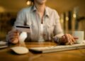 Procon-ES alerta golpes pela internet usam perfis falsos e IA para enganar consumidores