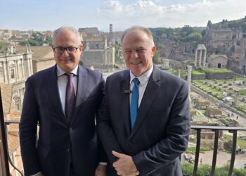 Governador do Espírito Santo se reúne com prefeito de Roma, na Itália