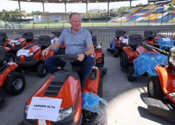 Governo do Estado realiza entrega de equipamentos esportivos para 31 municípios