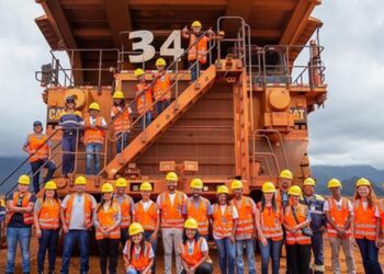 Programa de visitas Samarco Aberta recebeu 2000 visitantes em 2024