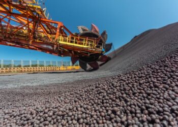 Samarco produz 9,7 mi de toneladas de pelotas e finos de minério de ferro em 2024, maior volume desde a retomada