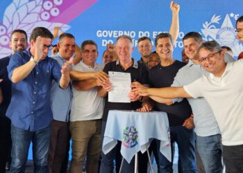 Governo do Estado dá início ao serviço de oftalmologia no Litoral Sul e inaugura obra em Piúma