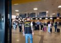 Procon-ES apura falhas e notifica responsáveis por transtornos a passageiros no Aeroporto de Vitória