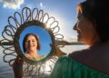 Exposição de fotos sobre artesãs de Mãe-Bá no CEU das Artes em Anchieta