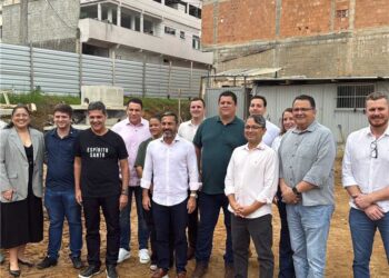 Alfredo Chaves recebe importantes anúncios de investimentos em visita do vice-governador estadual