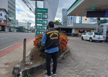 Procon-ES monitora redução no preço da gasolina na Grande Vitória