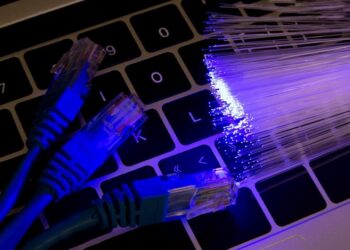 Rede de fibra óptica do Governo alcança 100% dos municípios capixabas