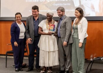 Representantes de Associação de Cachoeiro recebem prêmio em Brasília