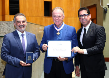 Sessão reconhece trabalho na área do comércio exterior