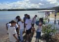 Iema promove visita guiada ao manguezal da RDS Concha D’Ostra com escolas de Guarapari