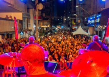 Observatório do Turismo realiza pesquisa durante o Festival de Inverno de Guarapari 2025