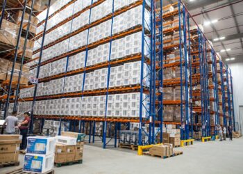 Setor atacadista e distribuidor tem vagas de emprego abertas