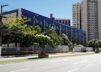 Governo anuncia reajuste salarial para professores e agentes de suporte educacional