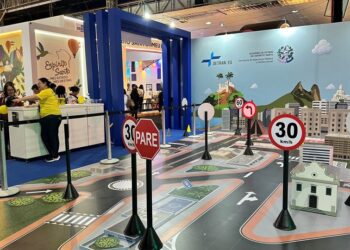 Detran|ES leva ações educativas para Congresso de Salvamento dos Bombeiros