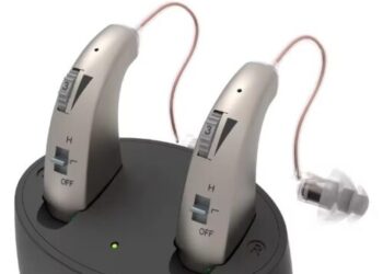 Governo do Estado entrega mais de 2.800 aparelhos auditivos em 2025