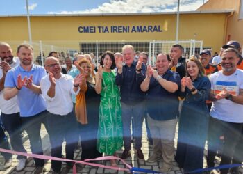 Governo do Estado faz entregas e anuncia novos investimentos em Anchieta