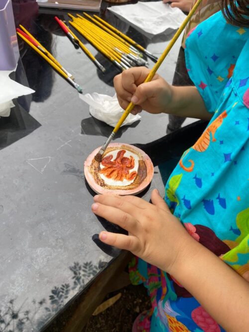 Fundação Projeto Tamar ensina paleontologia para as crianças