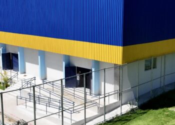 Novo ginásio do Niterói entra em fase final e reforça parceria entre Prefeitura de Piúma e Governo do Estado