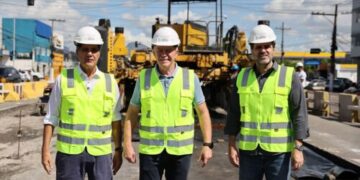 Casagrande e Ricardo vistoriam obra do Expresso GV e confirmam novas estações do Aquaviário