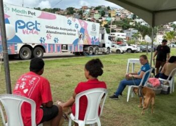 Carreta do Pet Vida chega a Cachoeiro de Itapemirim com serviços gratuitos para cães e gatos