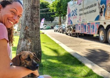 Carretão do Pet Vida leva castração e vacinação gratuitas a Marataízes