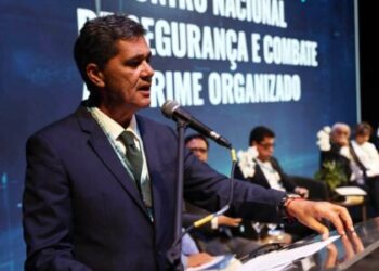 Governador defende legislação mais dura para combater crime em parceria com a União