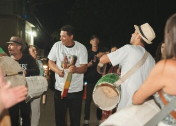 Piúma abre edital da PNAB com mais de R$ 100 mil para agentes culturais