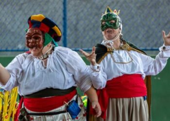 Projeto leva arte teatral gratuita para escolas da rede pública