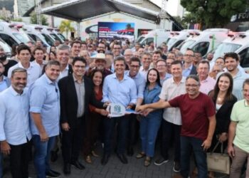 Governo do Estado entrega 21 novas ambulâncias a municípios capixabas