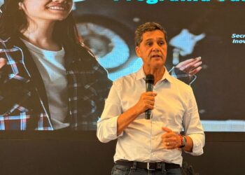 Governo lança Programa Talento Capixaba para levar inovação e tecnologia a estudantes da rede pública