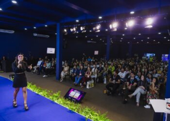 Acaps Trade Show confirma geopolítica e impactos nos negócios como tema da palestra de abertura da edição 2026
