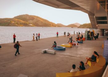 Circuito Cais transforma a Praça do Cais das Artes em espaço de cultura, convivência e lazer aos finais de semana
