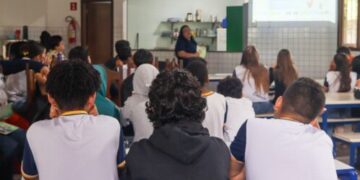 PROCON nas Escolas chega à Escola José de Vargas Scherrer em Piúma