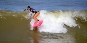 Campeonato de Surf Piúma movimenta a Praia da Maria Neném neste fim de semana