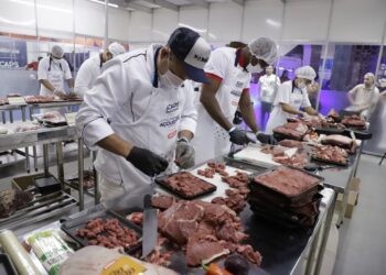 Dez finalistas disputam o Concurso Melhor Açougueiro do Espírito Santo 2026