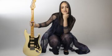 Circuito Cais destaca a guitarrista Mariana Gruvira entre as atrações especiais deste sábado
